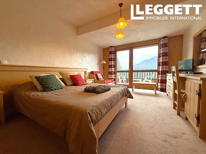 Image No.9-3 Bed Apartment for sale