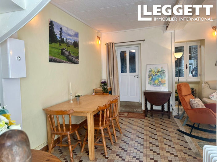 Image No.6-2 Bed House for sale