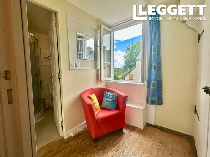 Image No.9-2 Bed House for sale