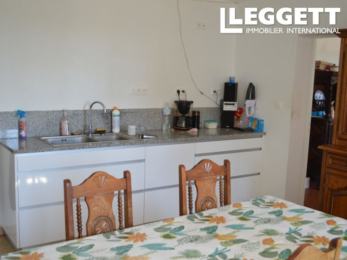 Image No.6-2 Bed House for sale