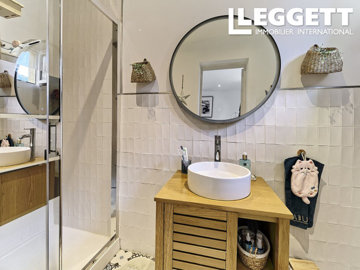 ahr0chm6ly9jzg4uagvzdglhlmltbw8vaw1hz2uvvevom