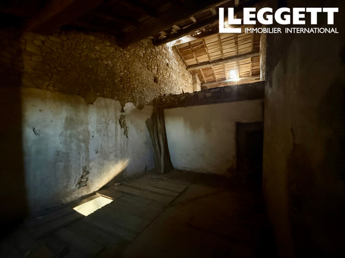 Image No.3-4 Bed House for sale