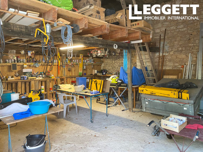 Image No.9-3 Bed House for sale