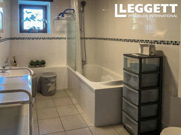 ahr0chm6ly9jzg4uagvzdglhlmltbw8vaw1hz2uvvevom