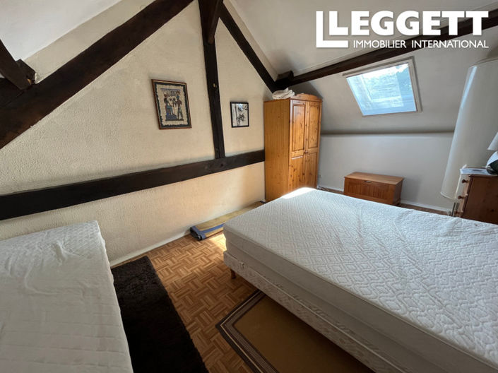 Image No.8-3 Bed House for sale