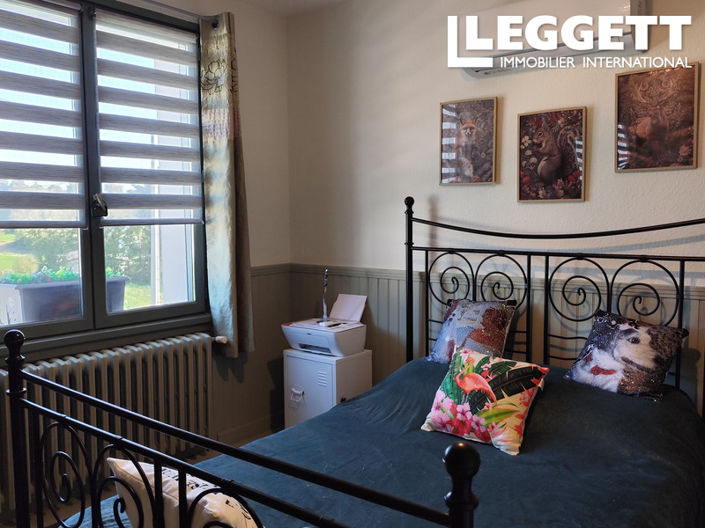 Image No.6-2 Bed House for sale