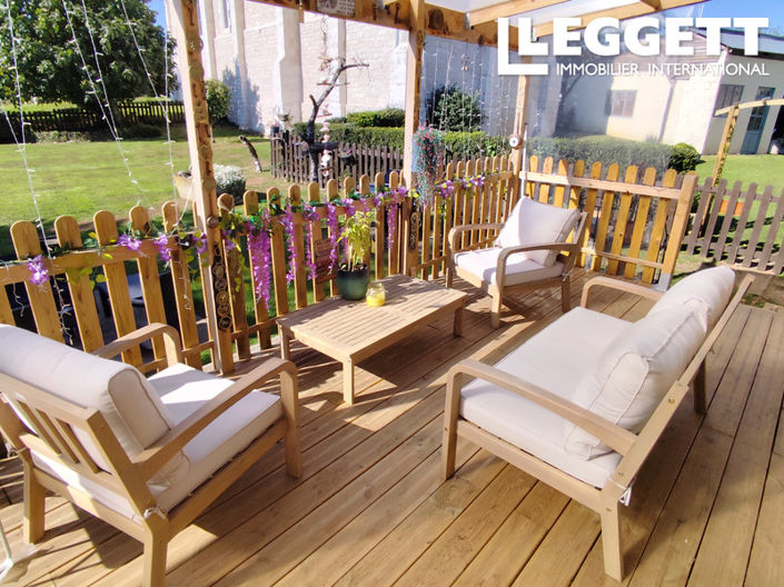 Image No.8-2 Bed House for sale