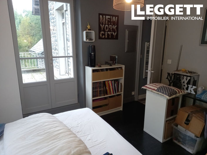 Image No.7-5 Bed House for sale