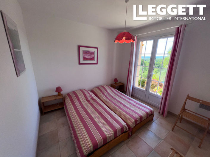 Image No.10-4 Bed House for sale