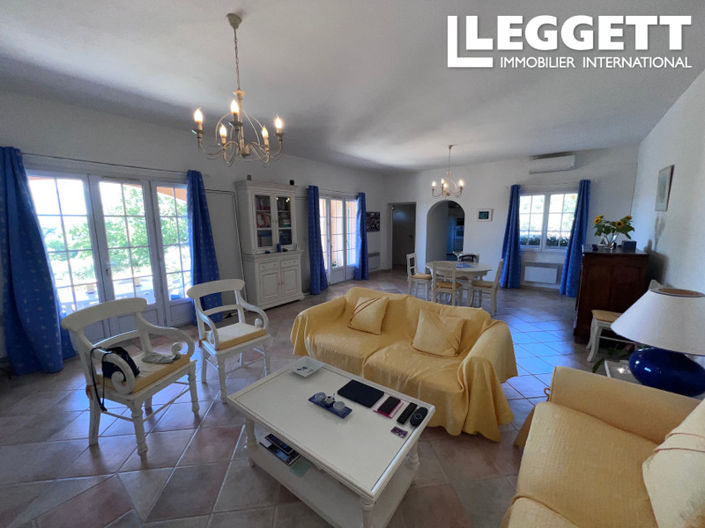 Image No.6-4 Bed House for sale