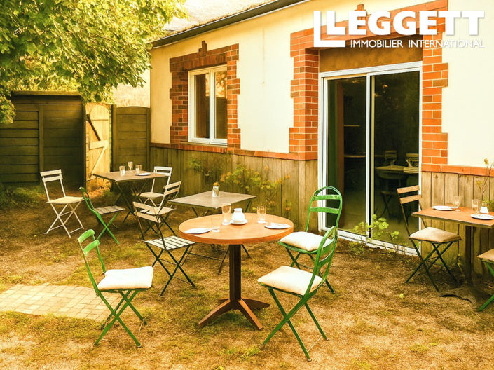 Image No.10-4 Bed Commercial for sale