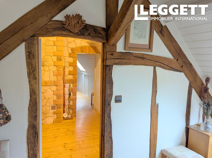 Image No.10-2 Bed House for sale