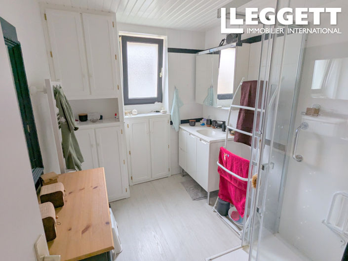 Image No.7-2 Bed House for sale