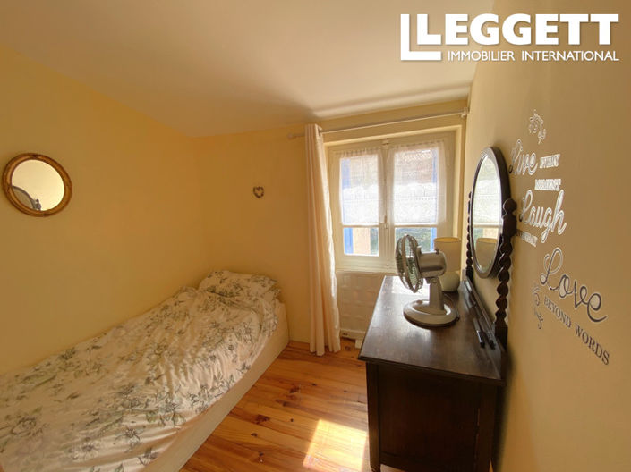 Image No.10-2 Bed House for sale