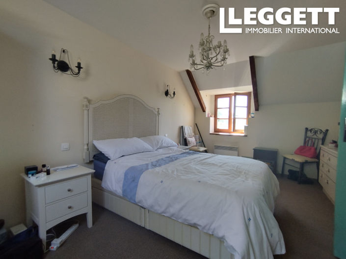 Image No.9-2 Bed House for sale