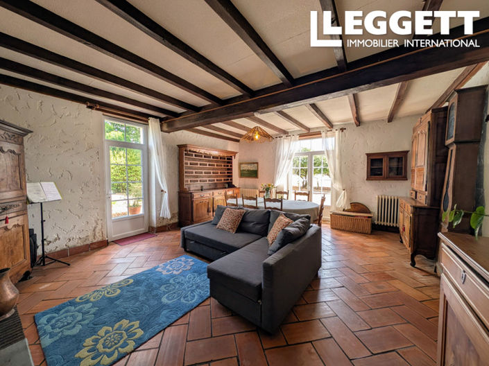 Image No.7-5 Bed House for sale