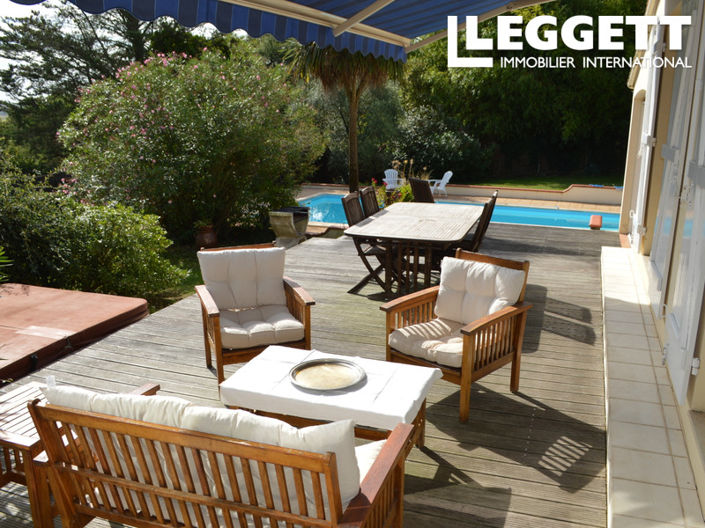 Image No.1-5 Bed House for sale