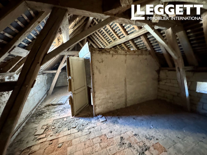 Image No.6-2 Bed House for sale