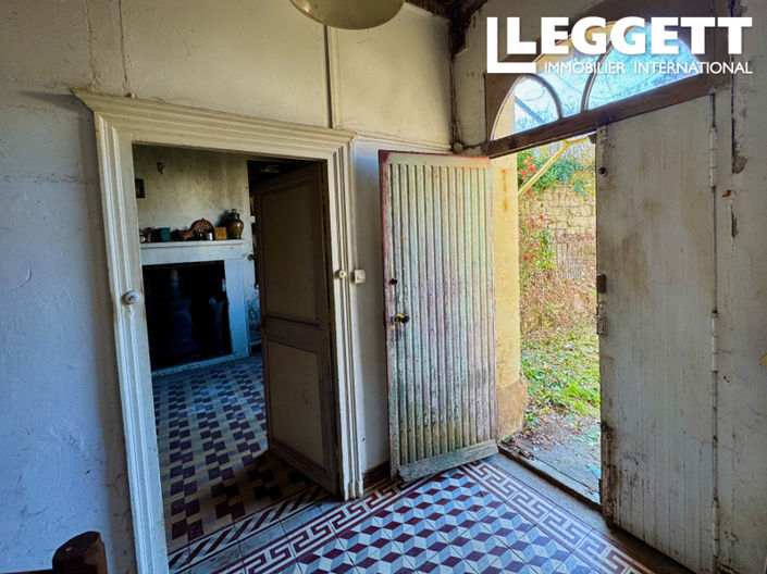 Image No.9-2 Bed House for sale