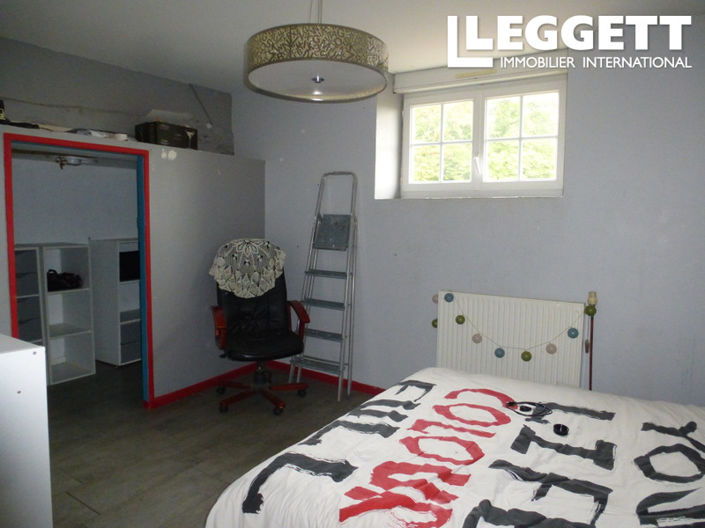 Image No.9-5 Bed House for sale