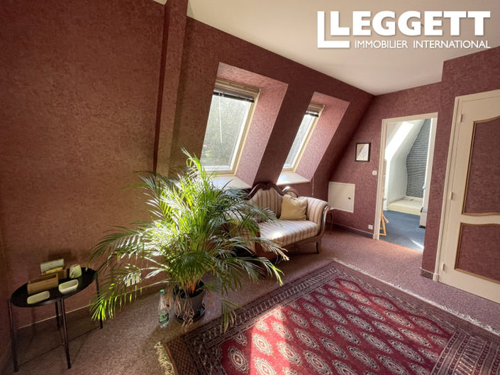 Image No.10-5 Bed House for sale