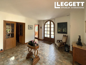 ahr0chm6ly9jzg4uagvzdglhlmltbw8vaw1hz2uvvevom