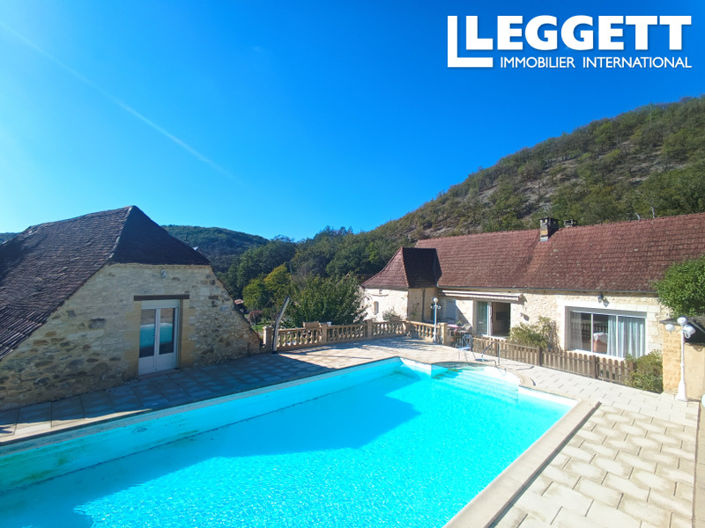 Image No.1-4 Bed House for sale