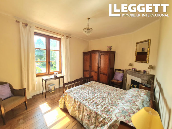 Image No.5-5 Bed House for sale