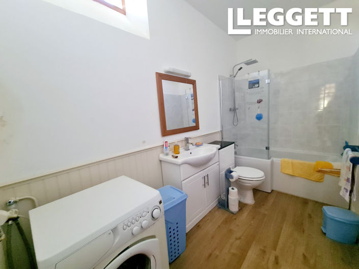 Image No.6-5 Bed House for sale