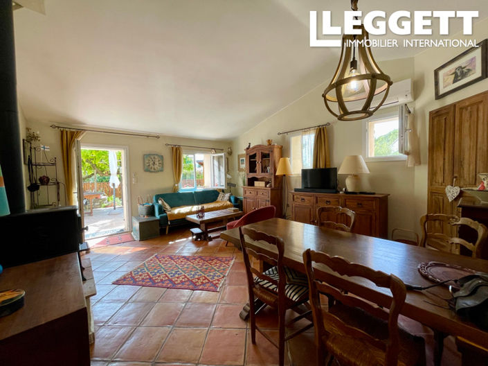 Image No.5-2 Bed House for sale