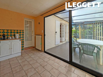 ahr0chm6ly9jzg4uagvzdglhlmltbw8vaw1hz2uvvevom