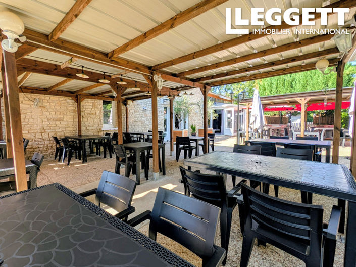 Image No.3-3 Bed Commercial for sale