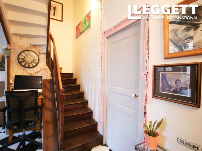 Image No.7-5 Bed House for sale