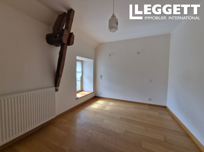 Image No.7-5 Bed House for sale