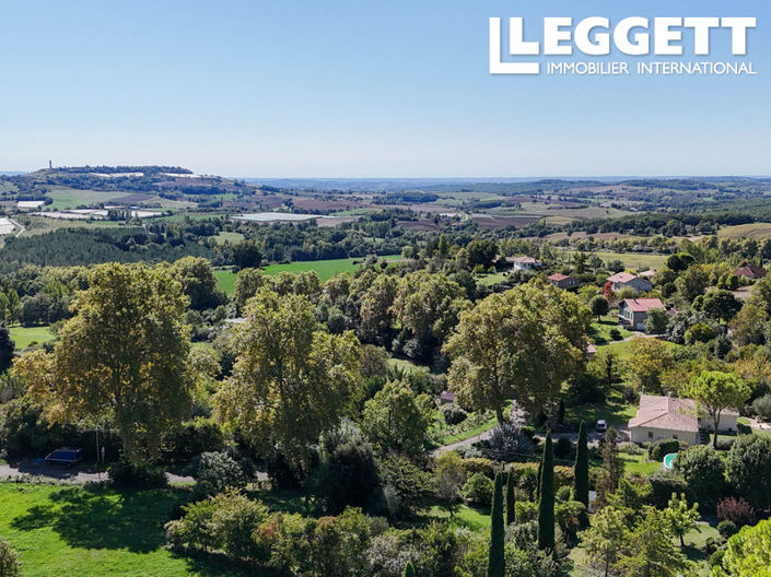 Image No.2-4 Bed House for sale