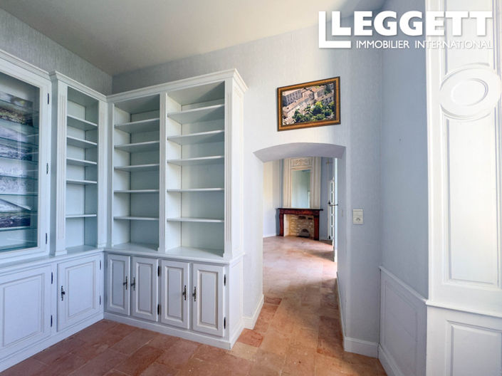 Image No.9-4 Bed House for sale