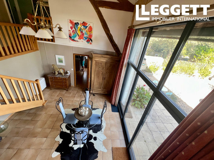 Image No.9-6 Bed House for sale