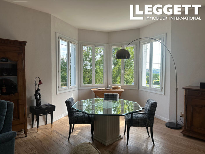 Image No.8-4 Bed House for sale