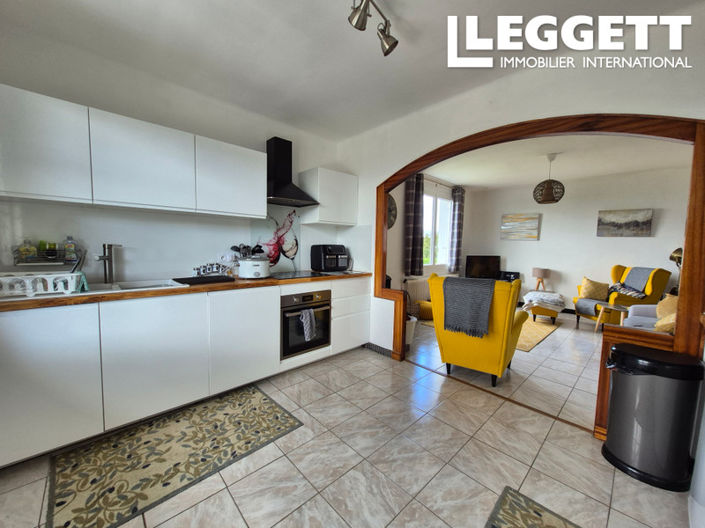 Image No.7-3 Bed House for sale