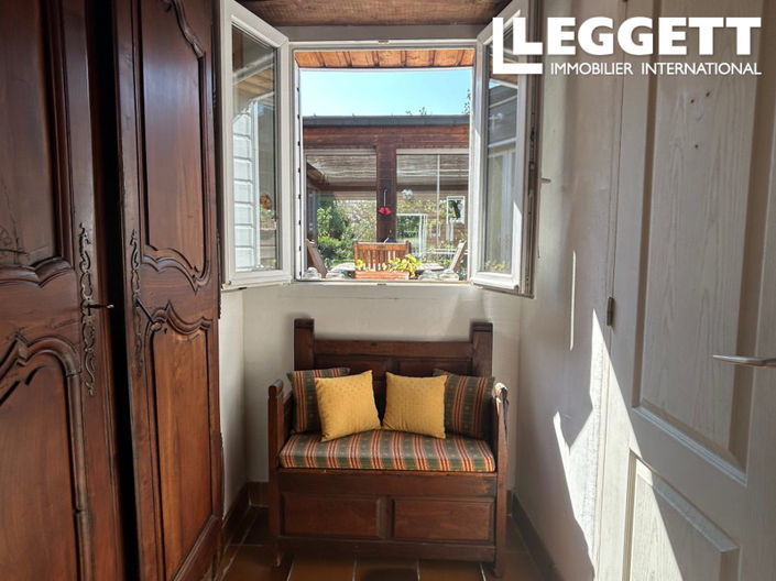 Image No.7-4 Bed House for sale