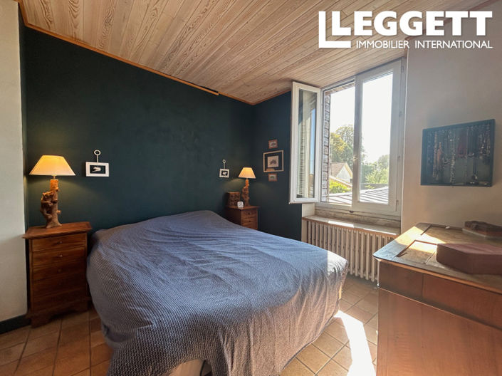 Image No.9-4 Bed House for sale