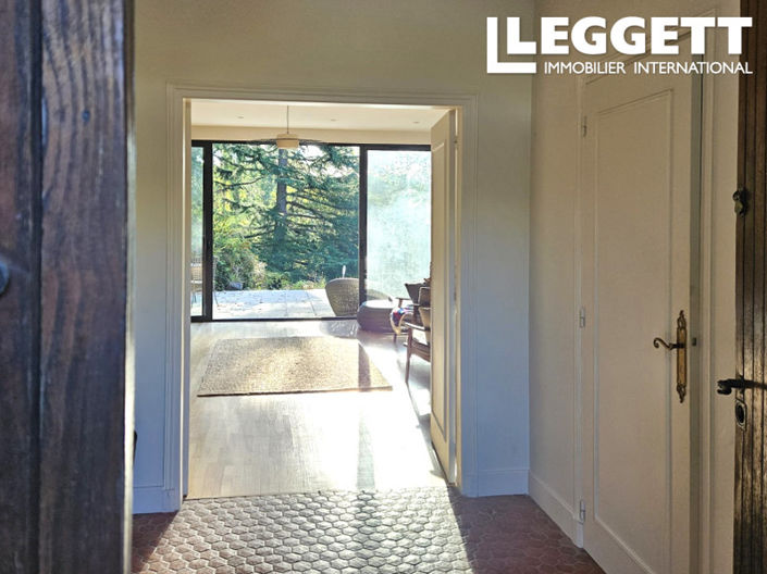 Image No.10-4 Bed House for sale