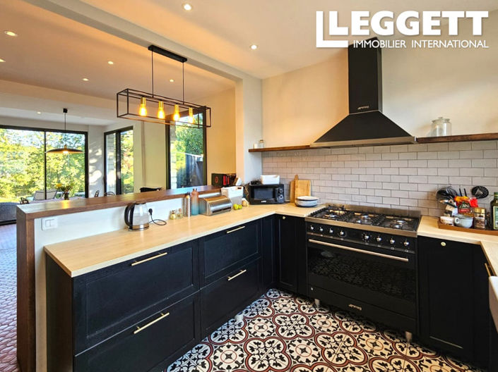 Image No.4-4 Bed House for sale