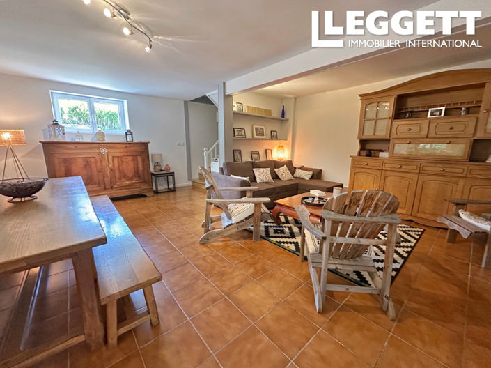 Image No.5-3 Bed House for sale