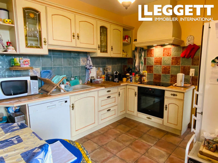 Image No.7-5 Bed House for sale