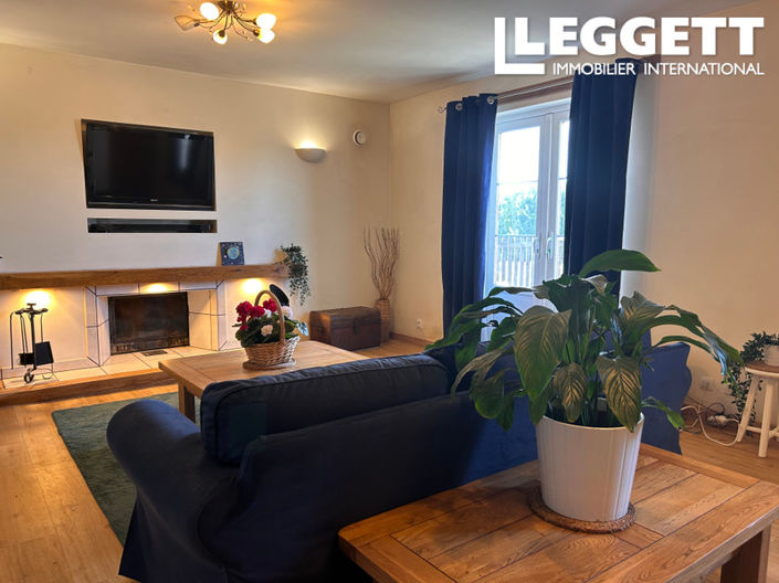 Image No.3-6 Bed House for sale