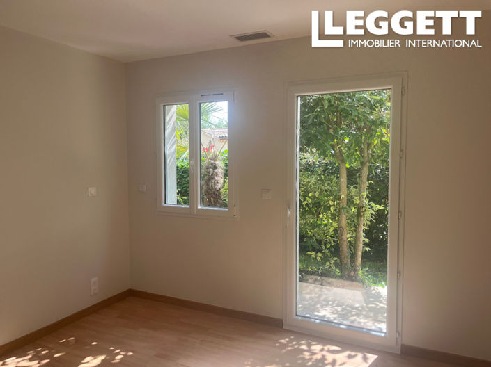 Image No.7-2 Bed House for sale