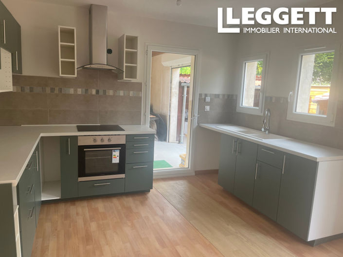 Image No.8-2 Bed House for sale