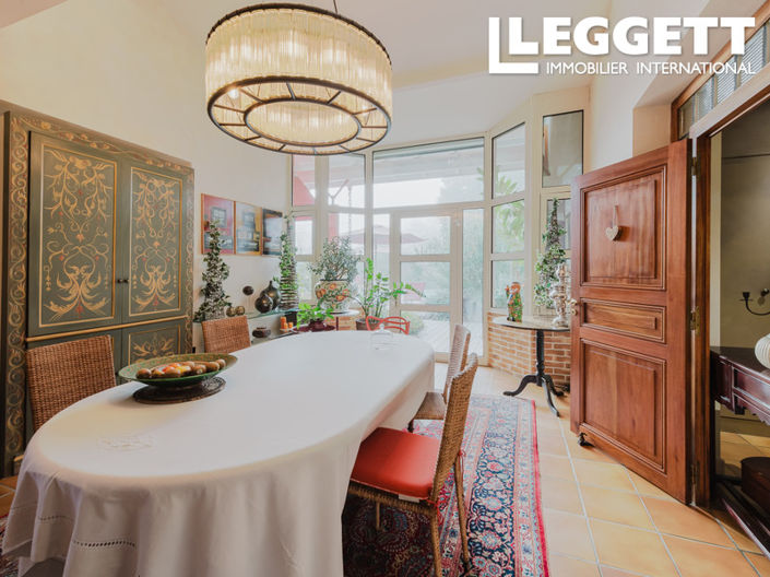 Image No.7-5 Bed House for sale