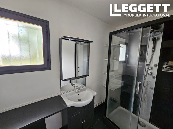 Image No.6-2 Bed House for sale